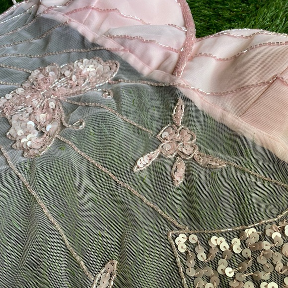 Pink Y2K halter top - Picture 5 of 17